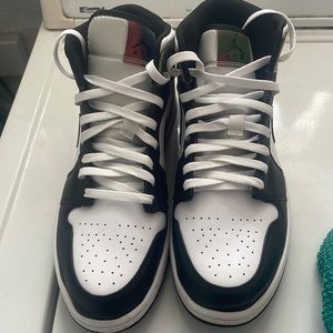 I have more Shoe just the first pair for sell most are Nikes & Jordan’s